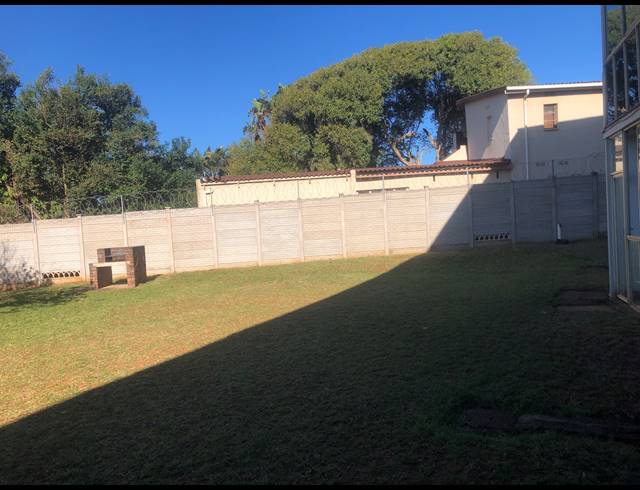 1.5 BEDROOM FLAT FOR SALE IN ILLOVO BEACH